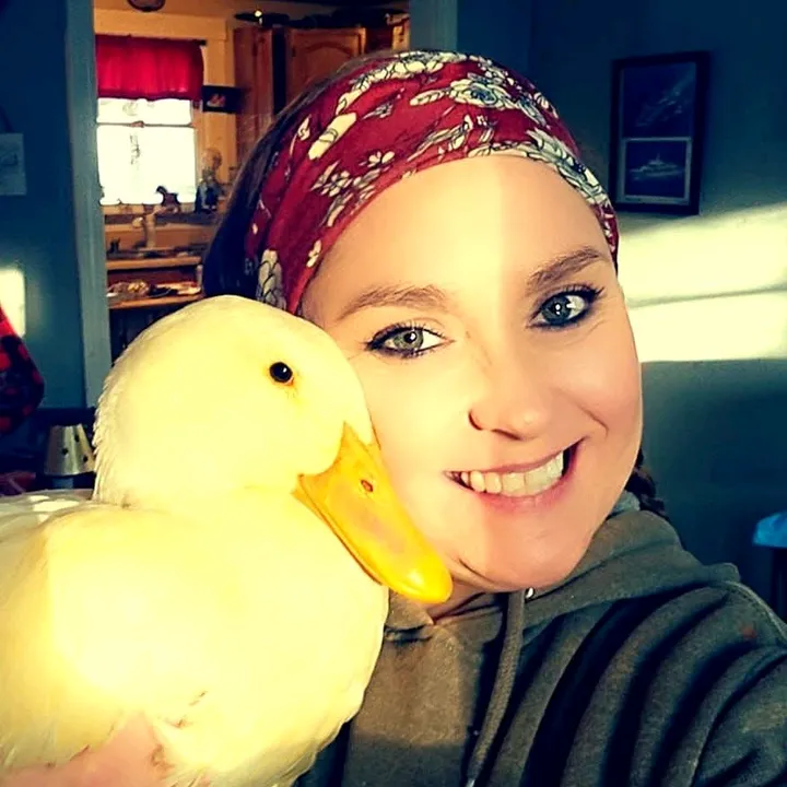 @cluckandwaddlefarmrescue