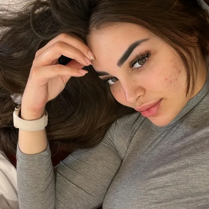 @zezeb.fan