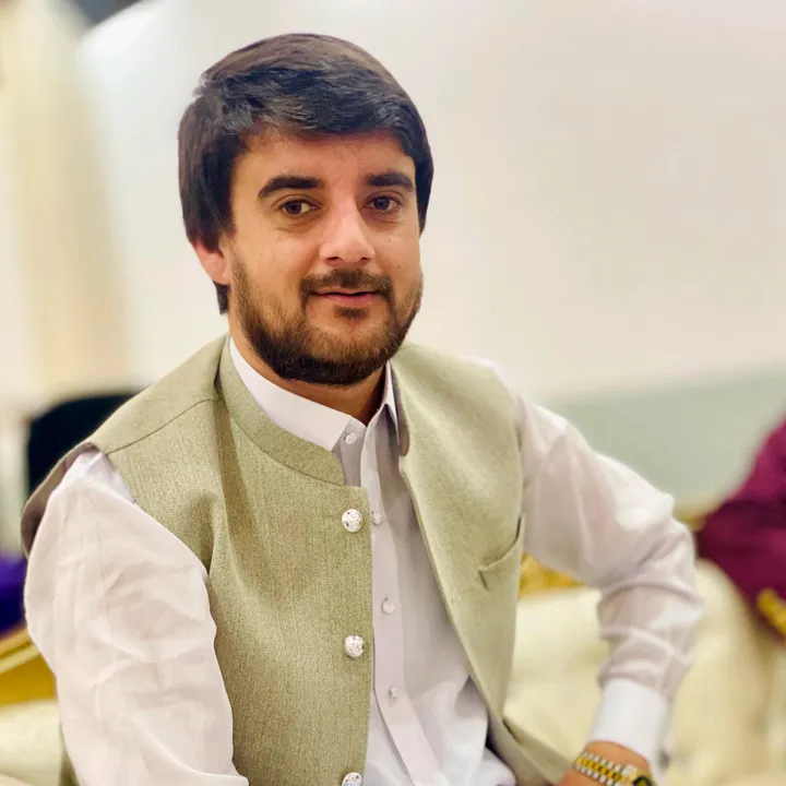 zeeshanraja271