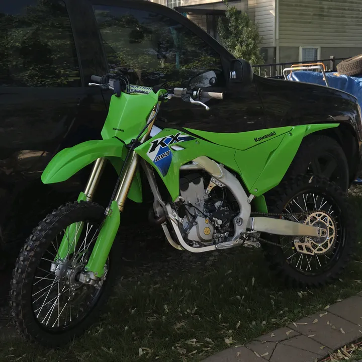 @thatkx25009