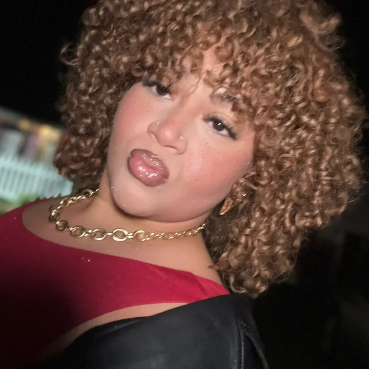 curlyheadlaylaa29