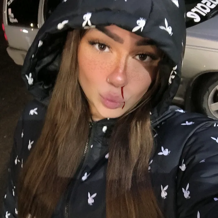 @elviraboman0