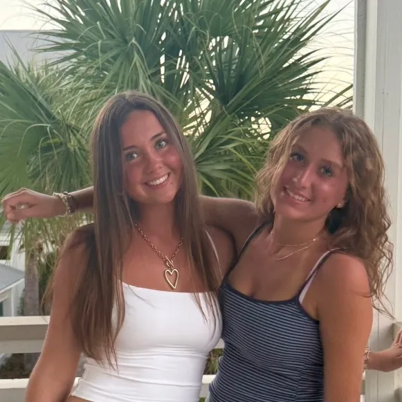 @izzymaeahern