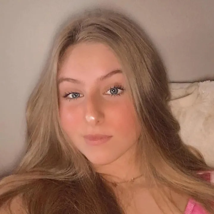 @nellielemiale_