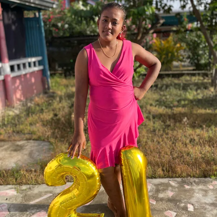 @yuhmansidechick44