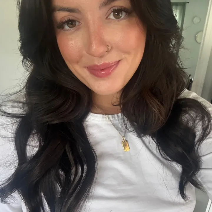 @alyboggess