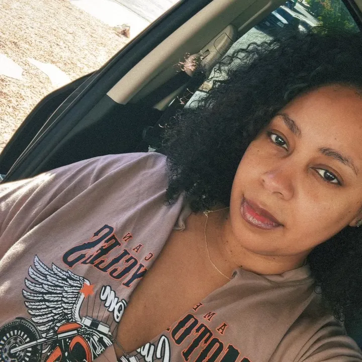 theauthorsydneyrenee