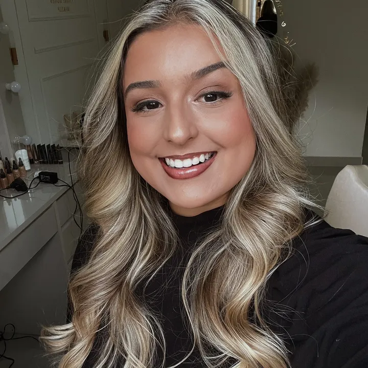 vivianegomess08