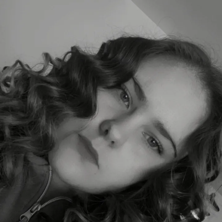 chloe_marion01