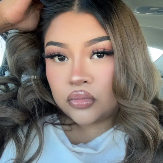 @nickibailon