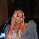 @thereallaynii