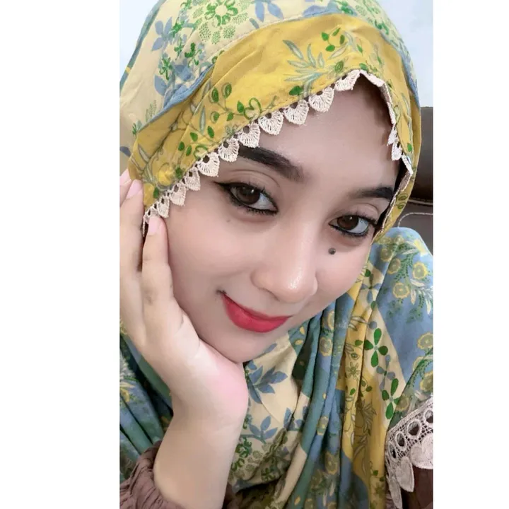 tuffahnailhenna