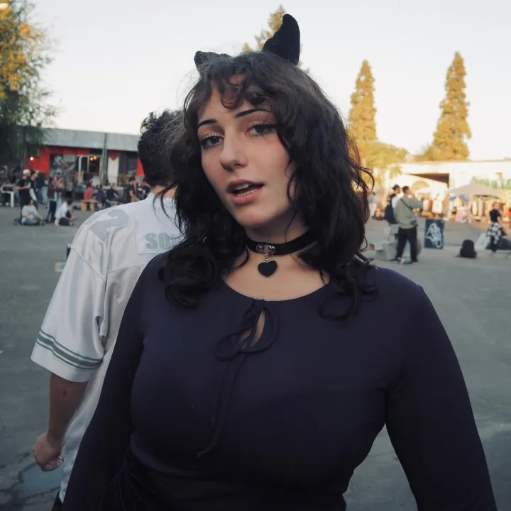 @lakinkyviki