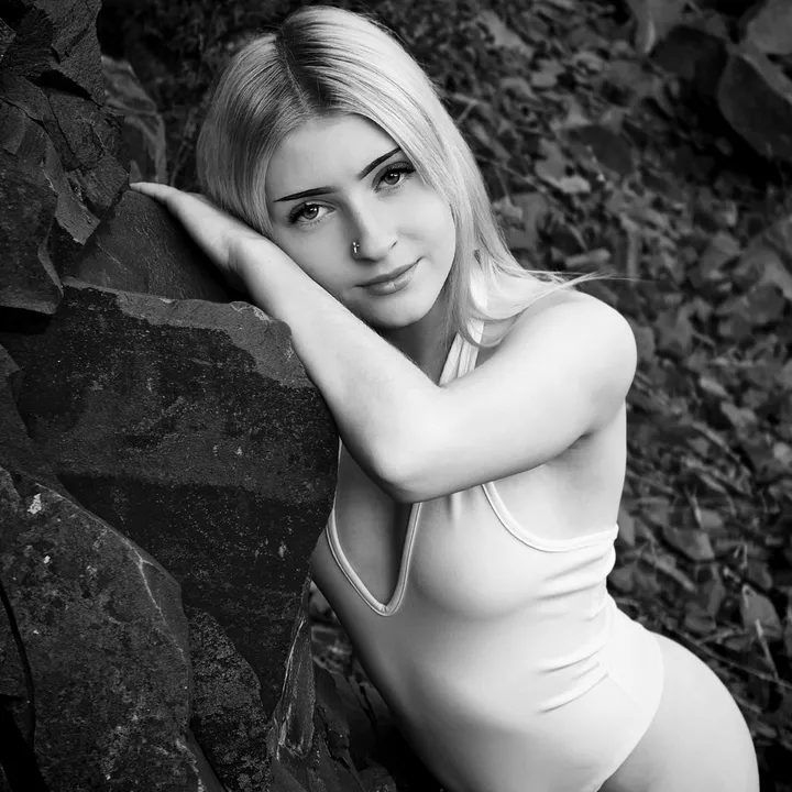 sharlotina_