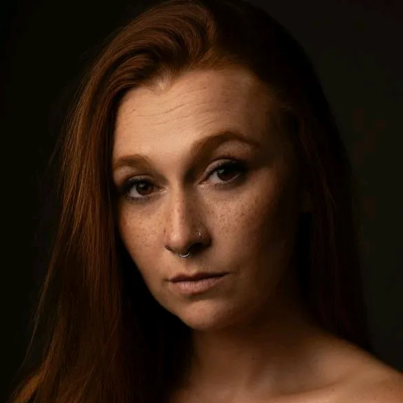 @naughtyred