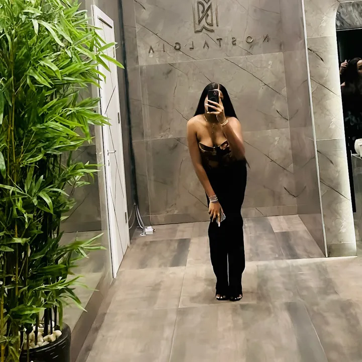 @prom_elle