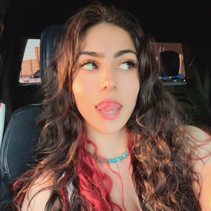 @melany.alexa