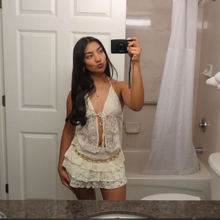 @ariannalon