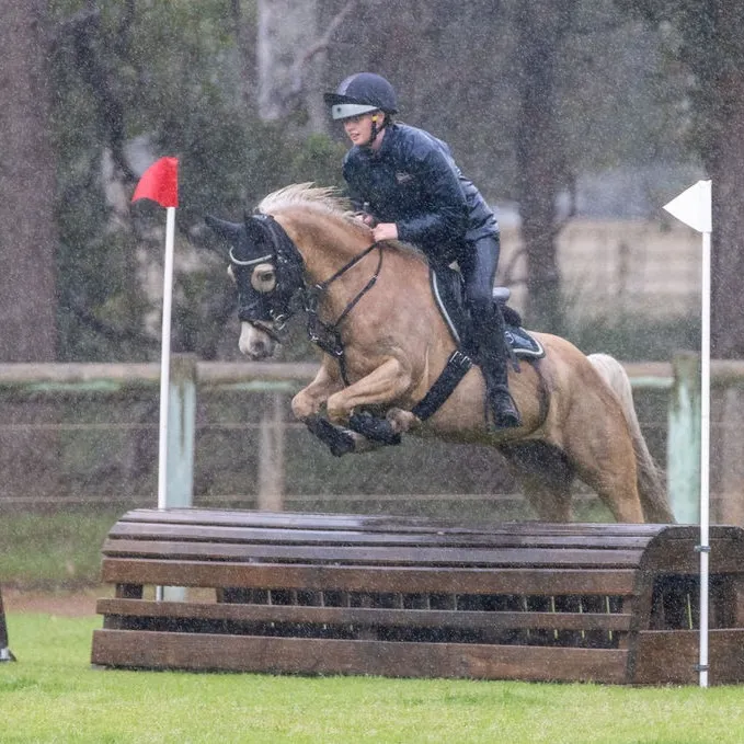 nah.equestrian15