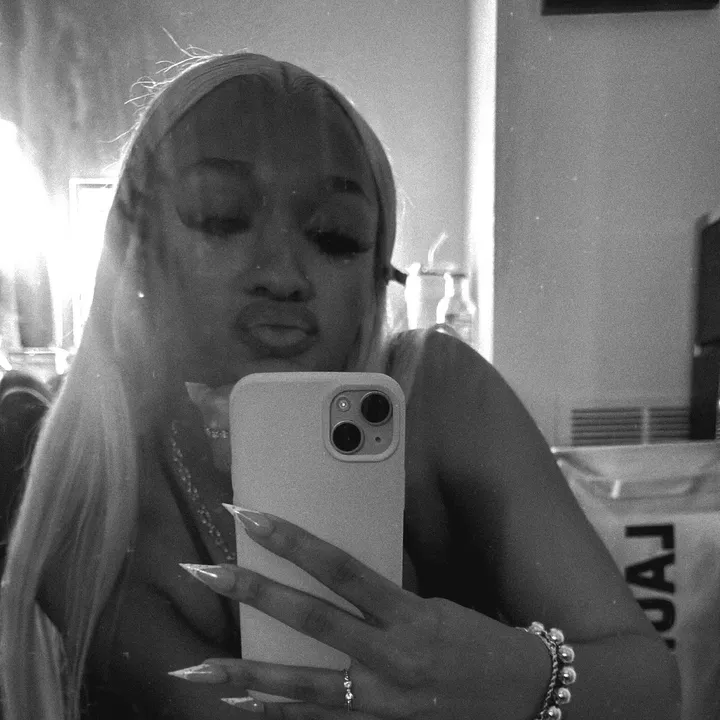 itsjustnikole_