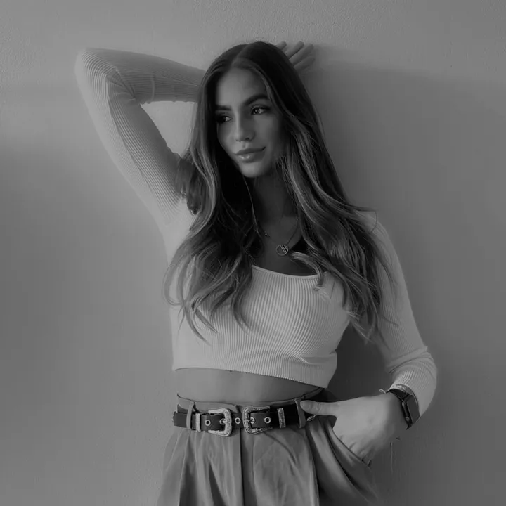stelltesarikova