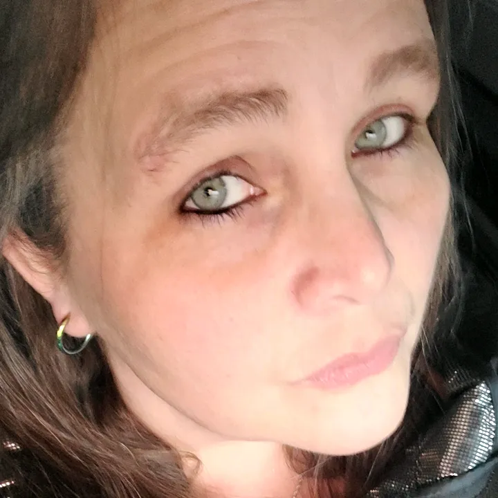 blueyes2250