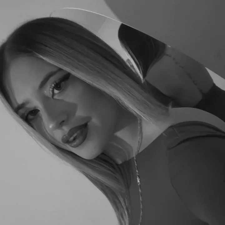 mariia_2517_