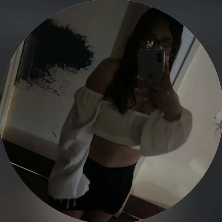 nikkivaladez_