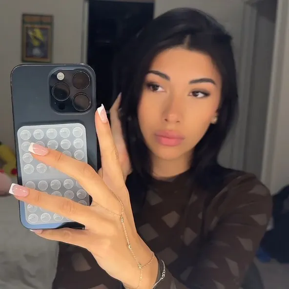 @gisellereeves_