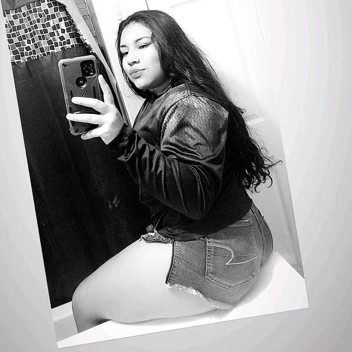 @nayecm__25