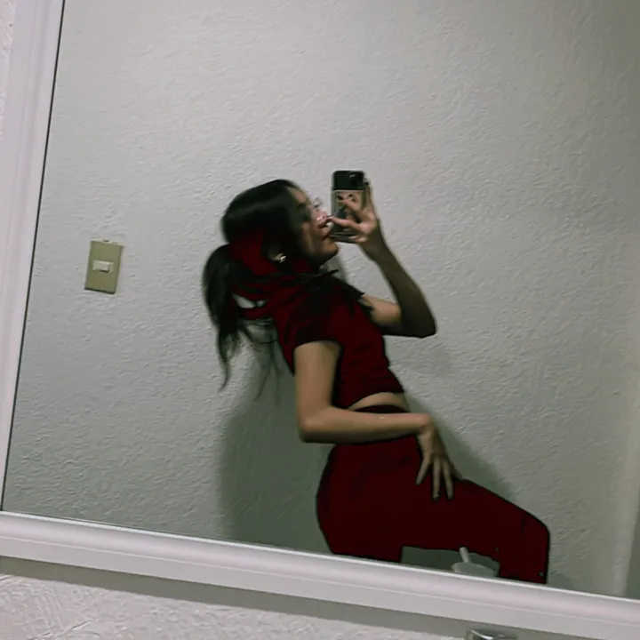 @karleyglez