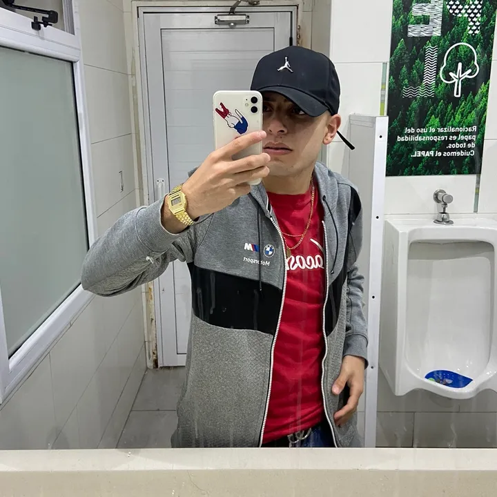 santimoreira__