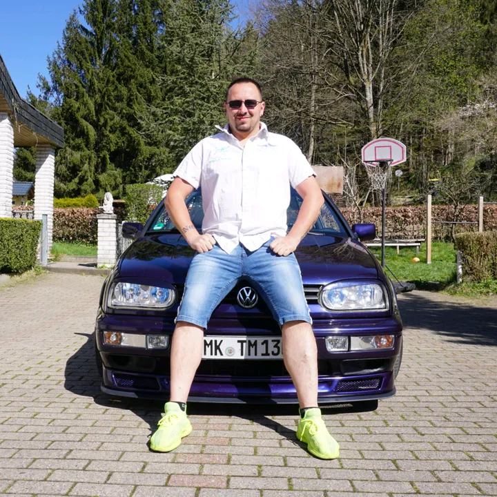 tim.misikowski