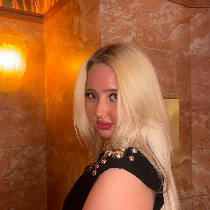 @rachelblackwellx