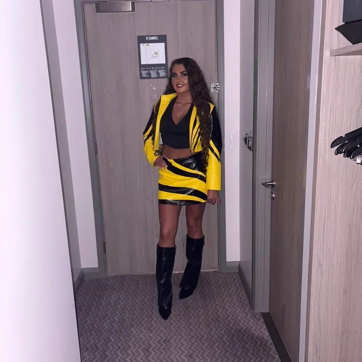 @caitlin02x