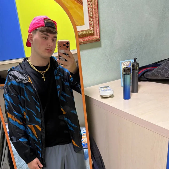 @rocchen_0