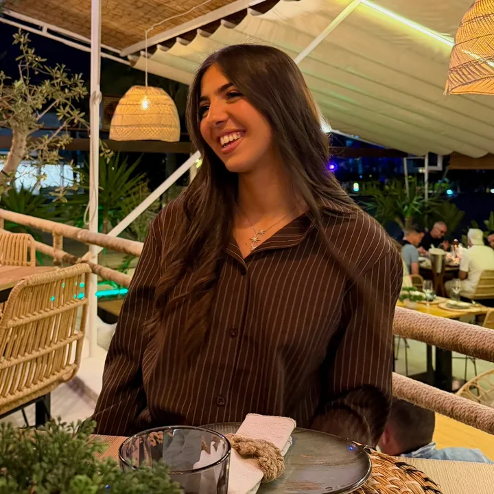lana_cmt
