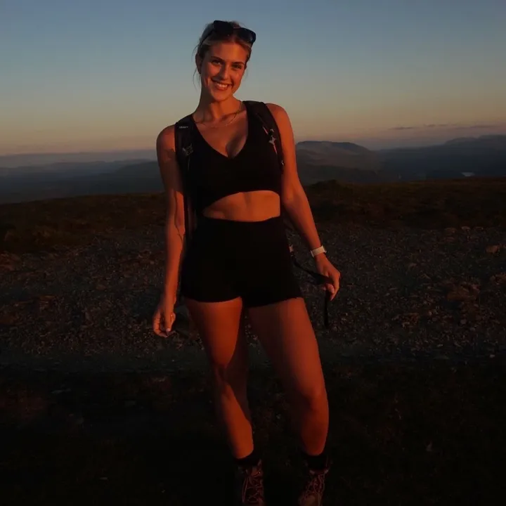 @elladavenportt