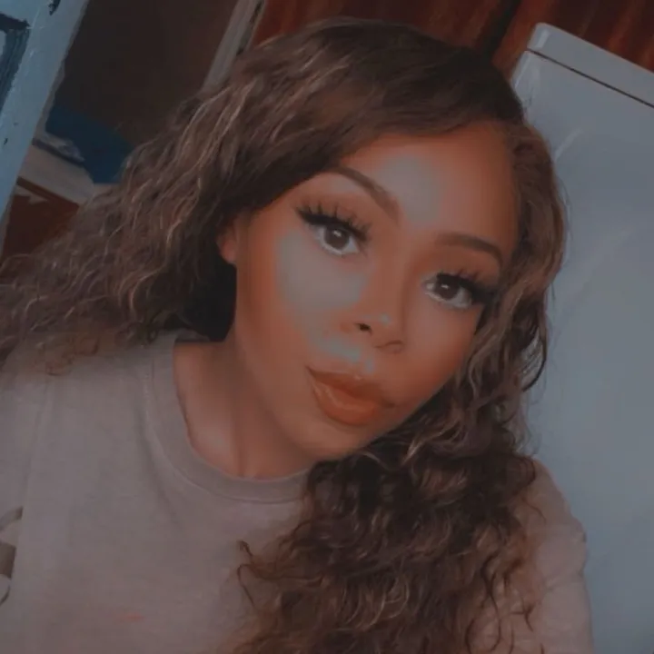 @neesha_dee