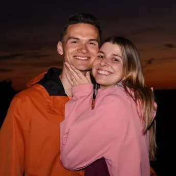 @hikingwithhykes