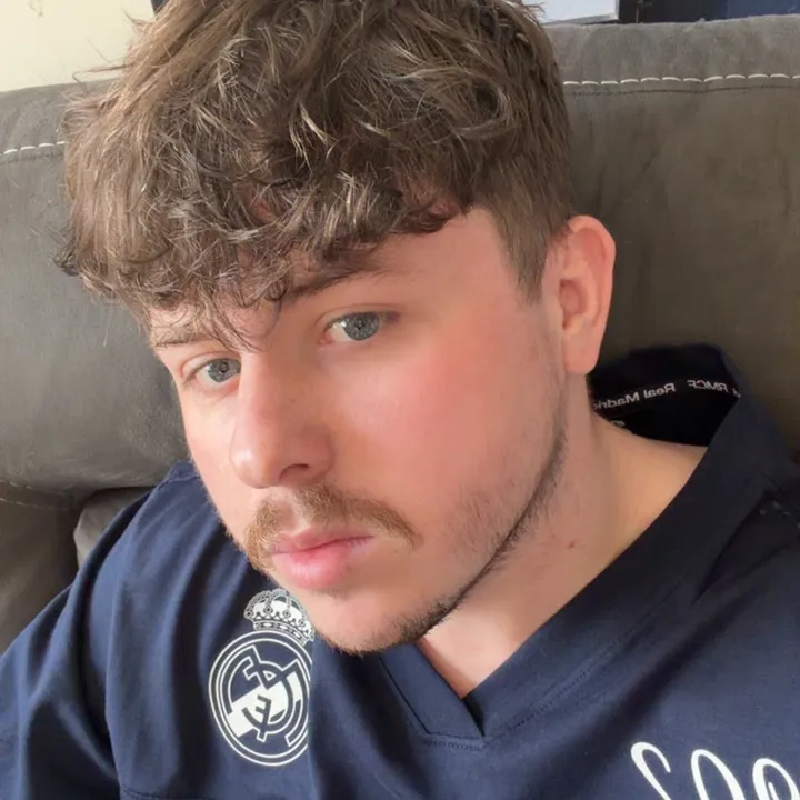 @arthurvibesdaily