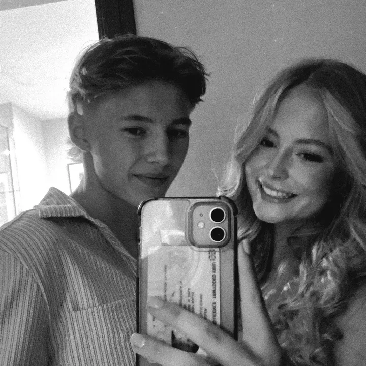 @libbyxwatson
