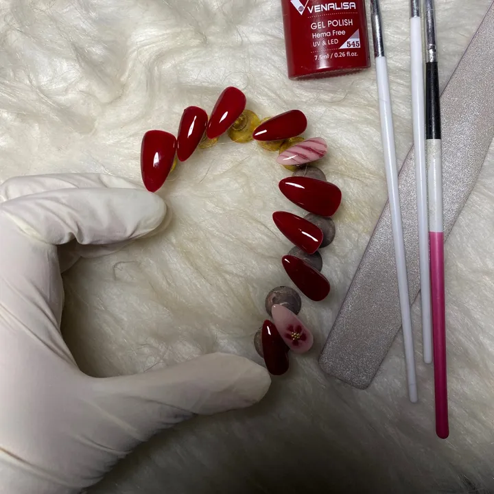 @nailsbyhouda012