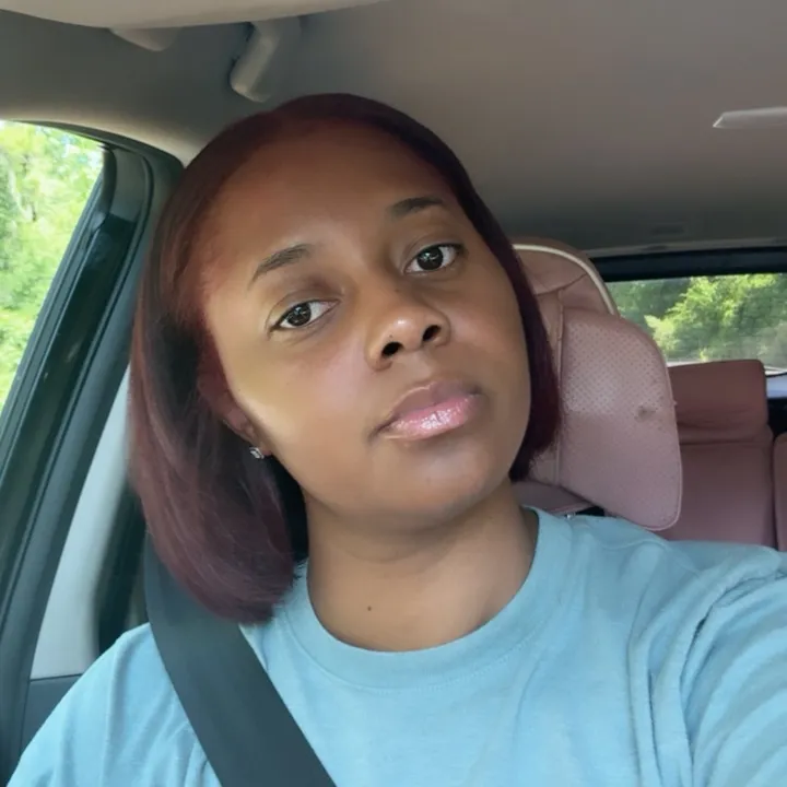 @realisttamiraa
