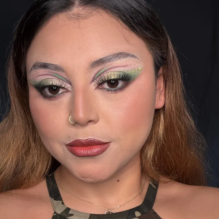 @mkup.yoly