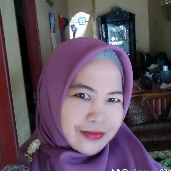 rahayu_2704