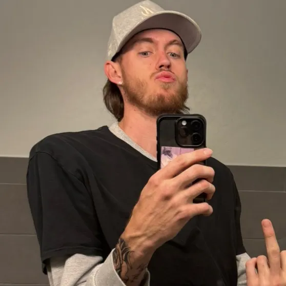 @cal3bwrld