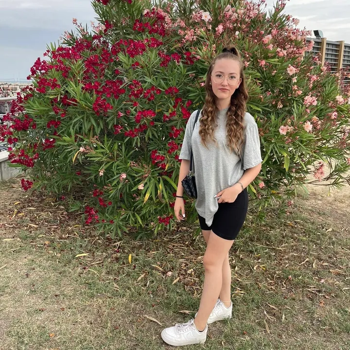 janina_clgn08