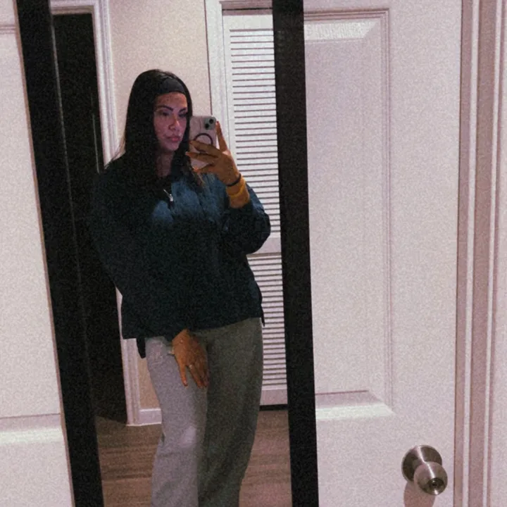 @bellaaaness