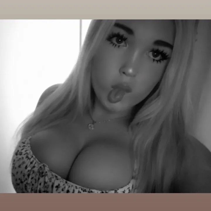 @blondiebae24